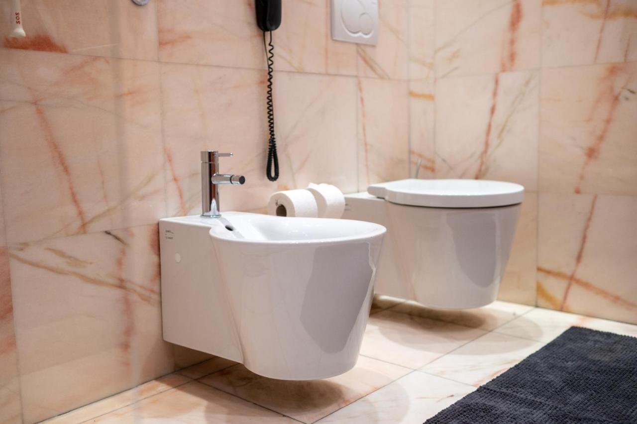 Natali Luxury Suites Beograd Bagian luar foto