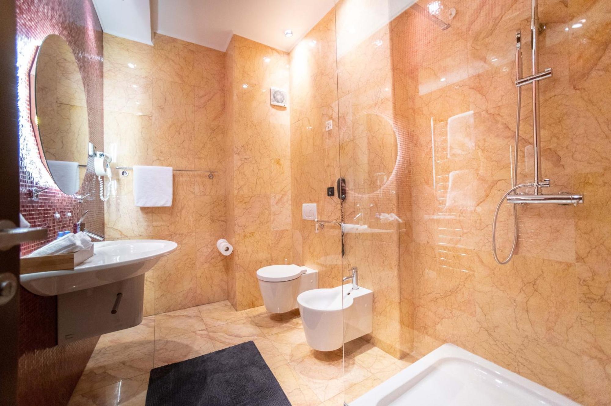 Natali Luxury Suites Beograd Bagian luar foto